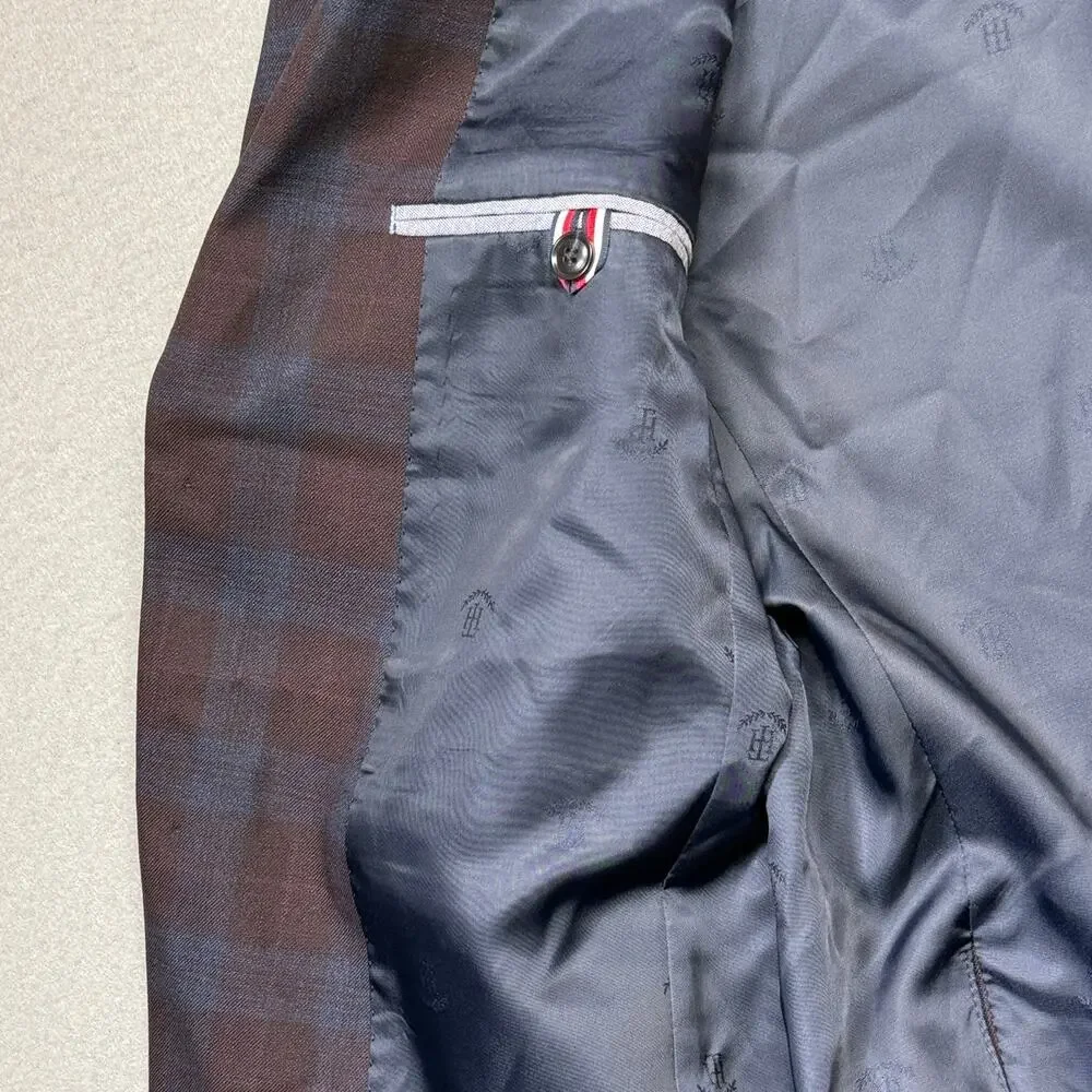 Tommy Hilfiger 36s modern